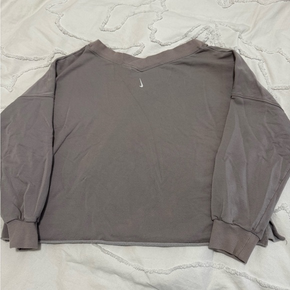 NIKE YOGA LUXE Soft Gray Modal V-Neck Cropped Sweatshirt - Picture 3 of 5